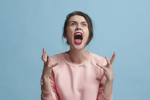 عصبانیت چه علائمی دارد؟ راه های کنترل خشم